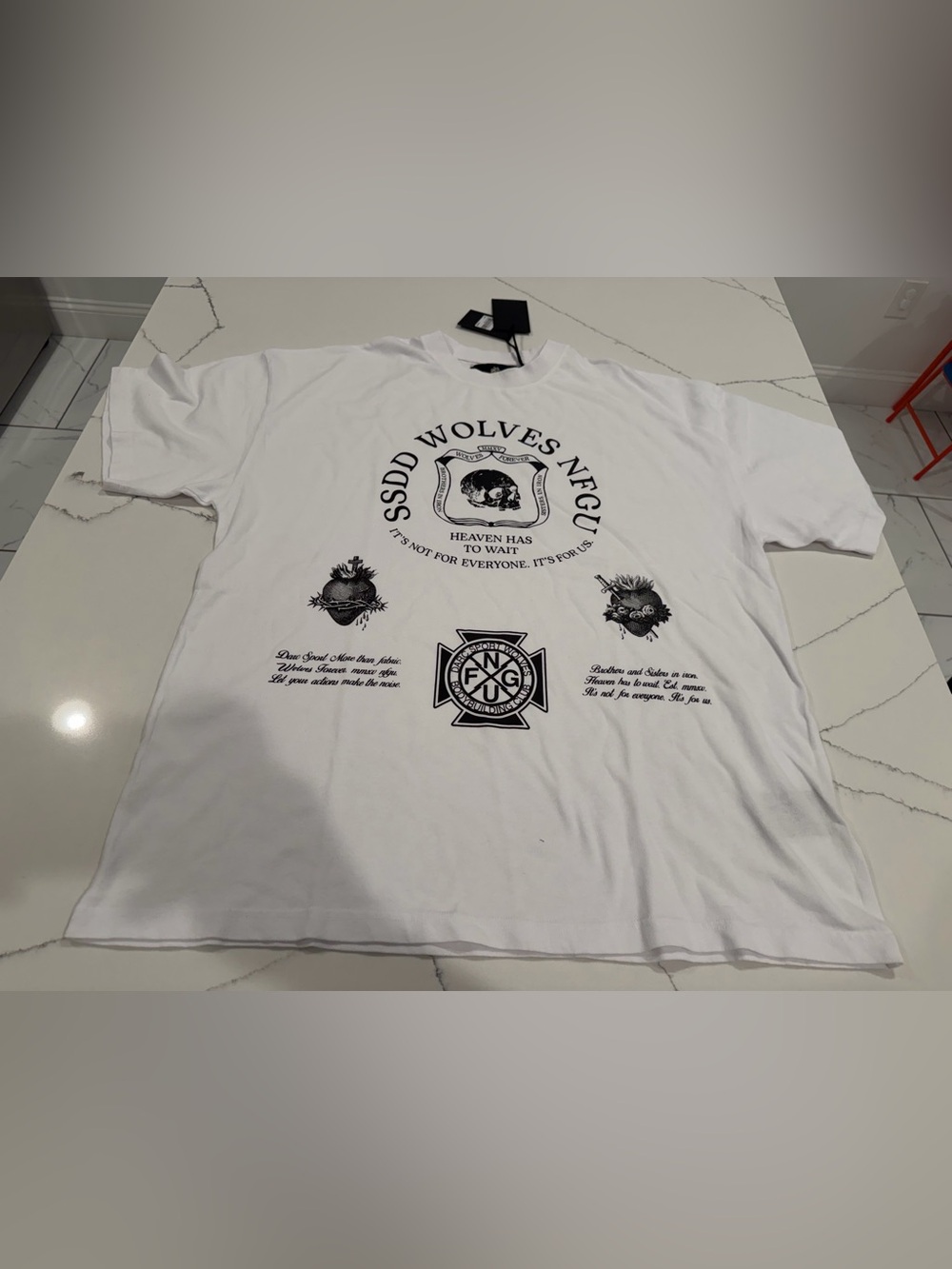 Darc Sport SSDD Wolves NFGU White Graphic Tee